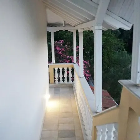 Karras Vrasná