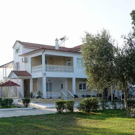 Karras Apartment Nea Vrasna