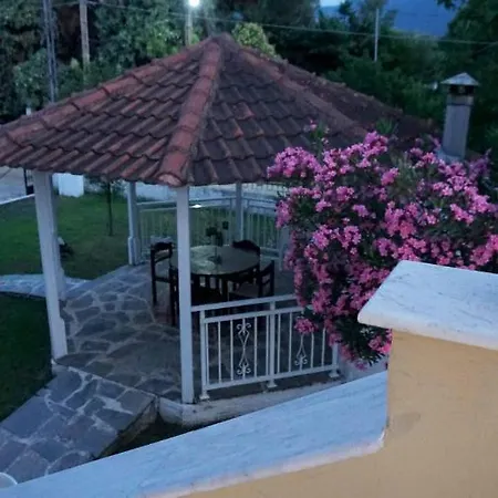 Apartment Karras Nea Vrasna