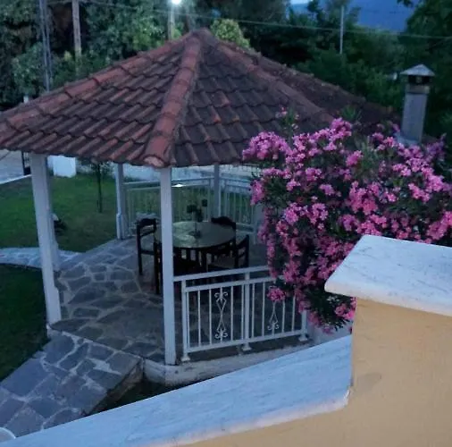 公寓 Karras Vrasná